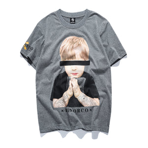 Kid Praying for Peace Summer T-shirt